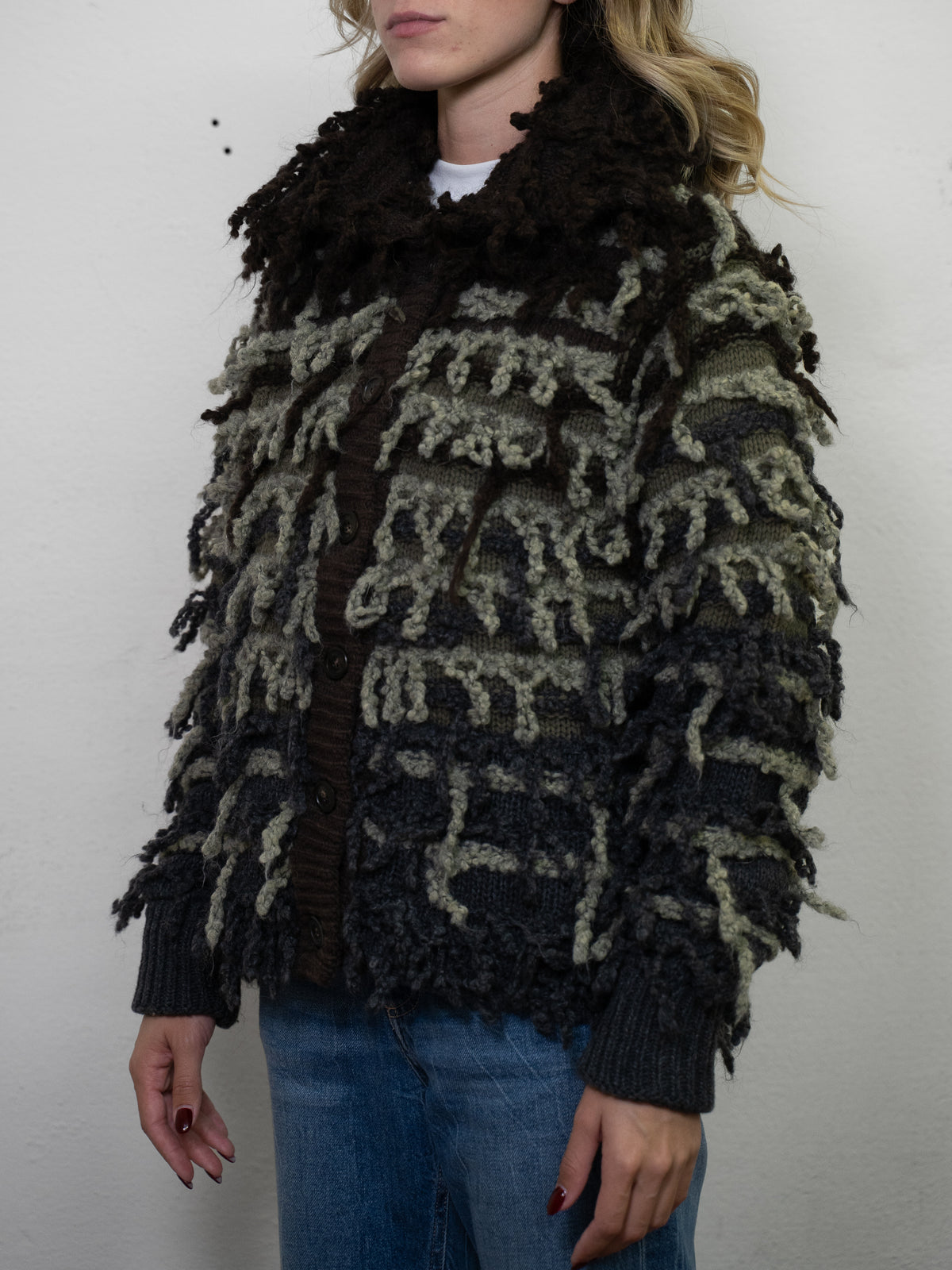 LOOSE KNIT SWEATER