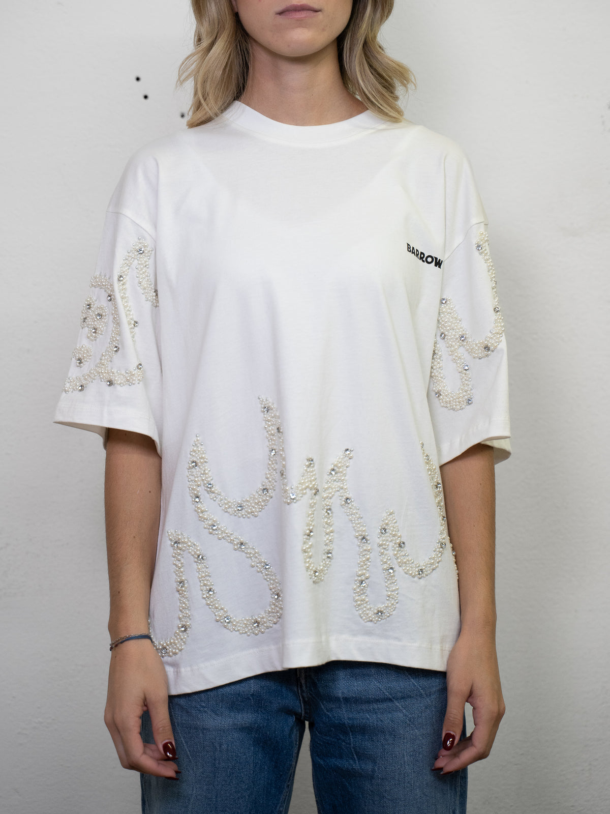 EMBROIDED STONES TEE