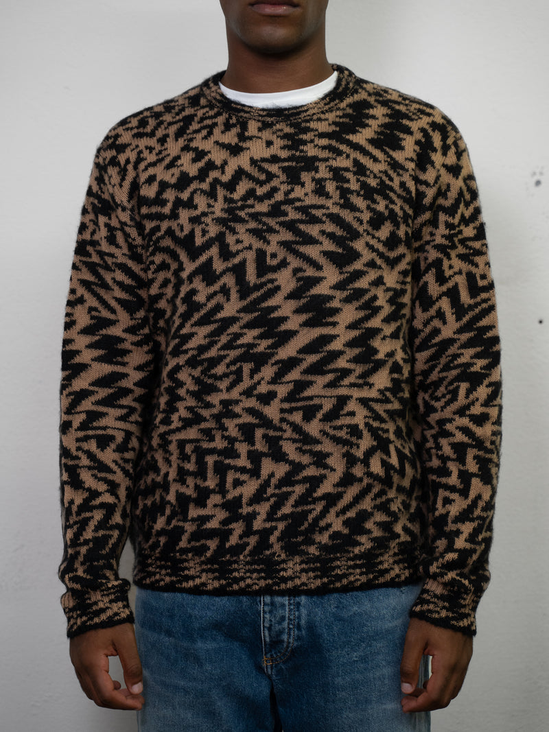 GEOMETRIC SWEATER