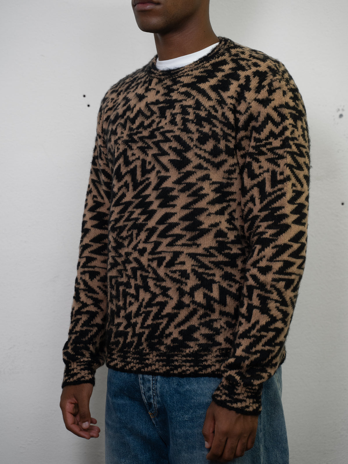 GEOMETRIC SWEATER