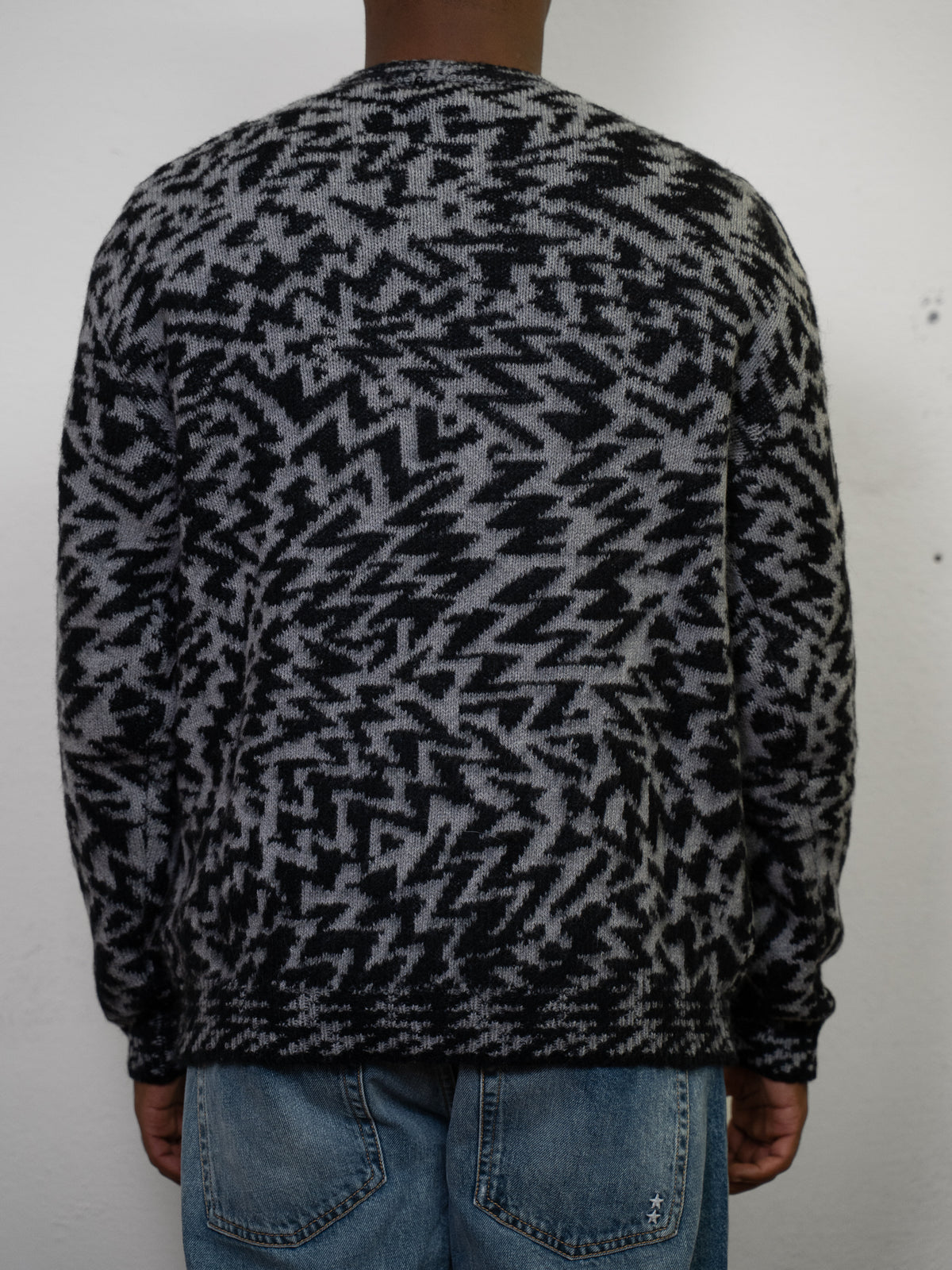 GEOMETRIC SWEATER