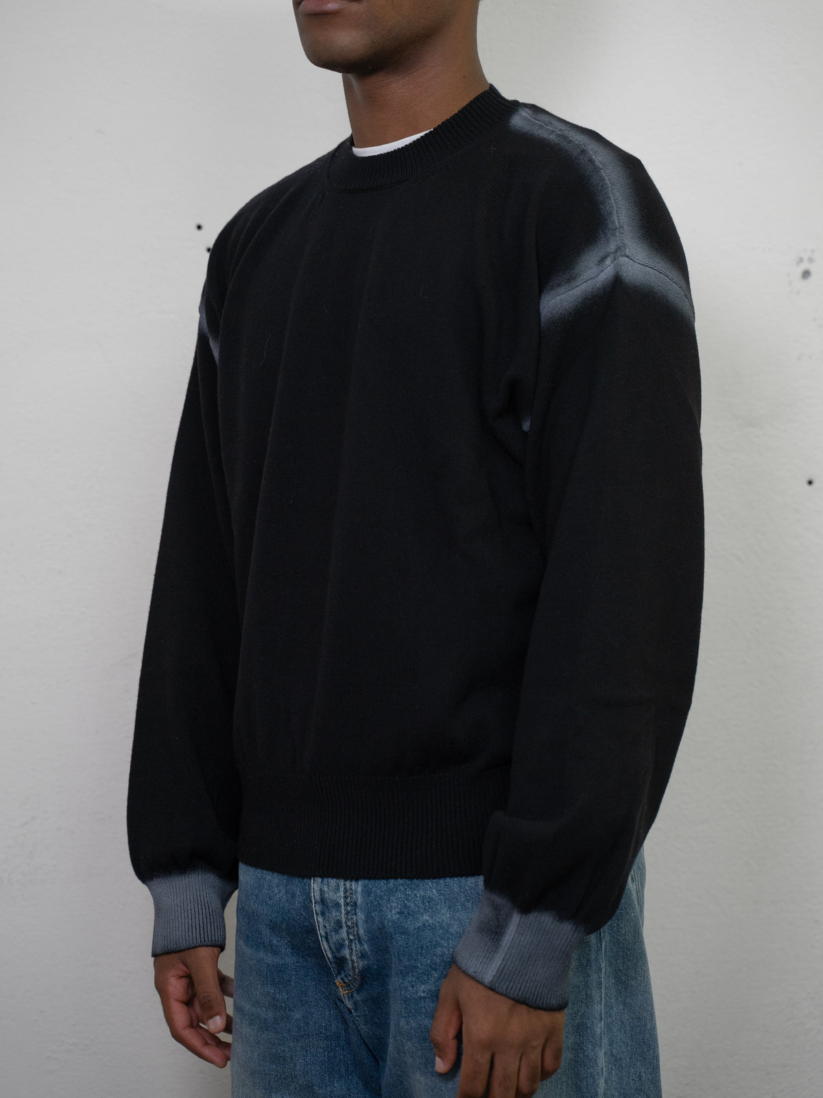 HAND SPRAYED SWEATER