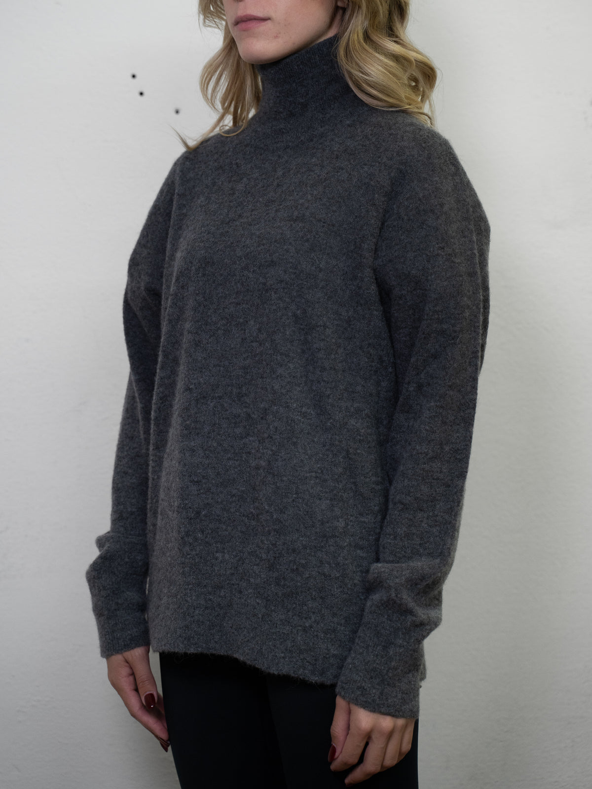 T NEK SWEATER