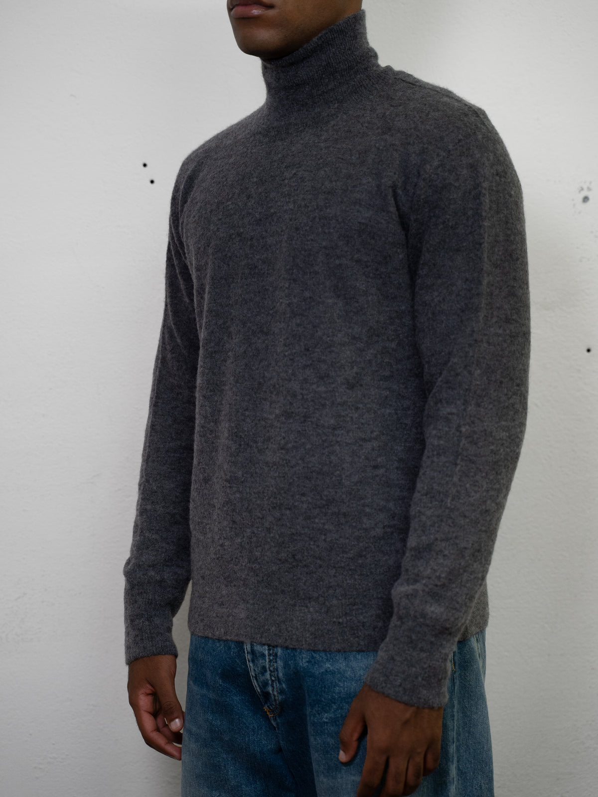 T NECK SHADED SWEATER