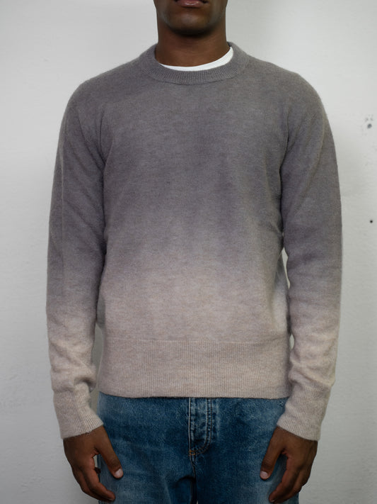 ROUND NECK SHADED SWEATER