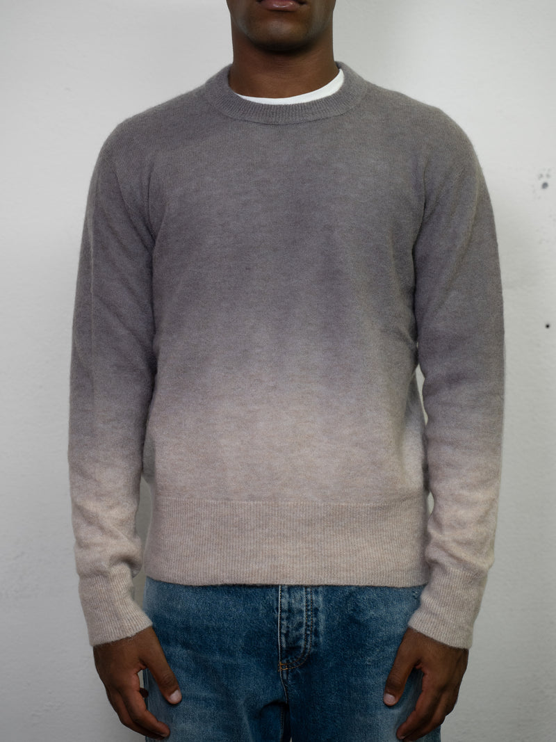 ROUND NECK SHADED SWEATER
