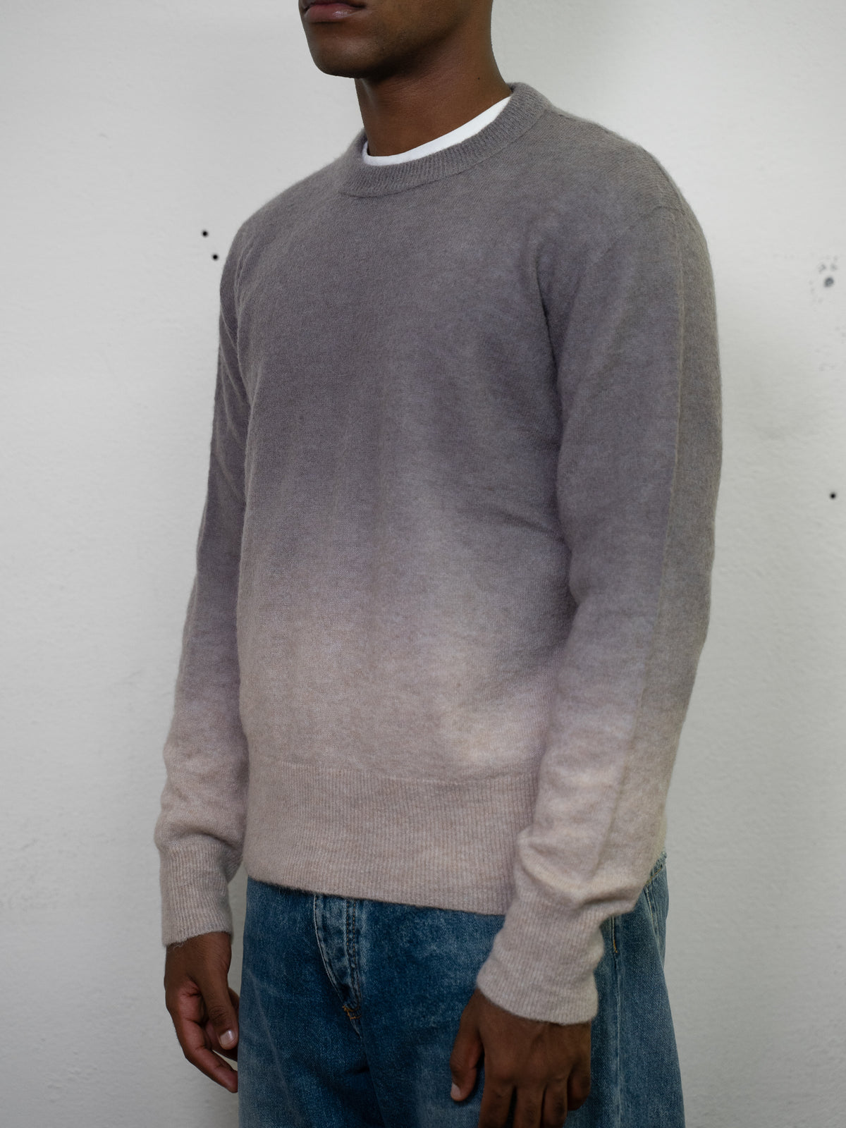 ROUND NECK SHADED SWEATER