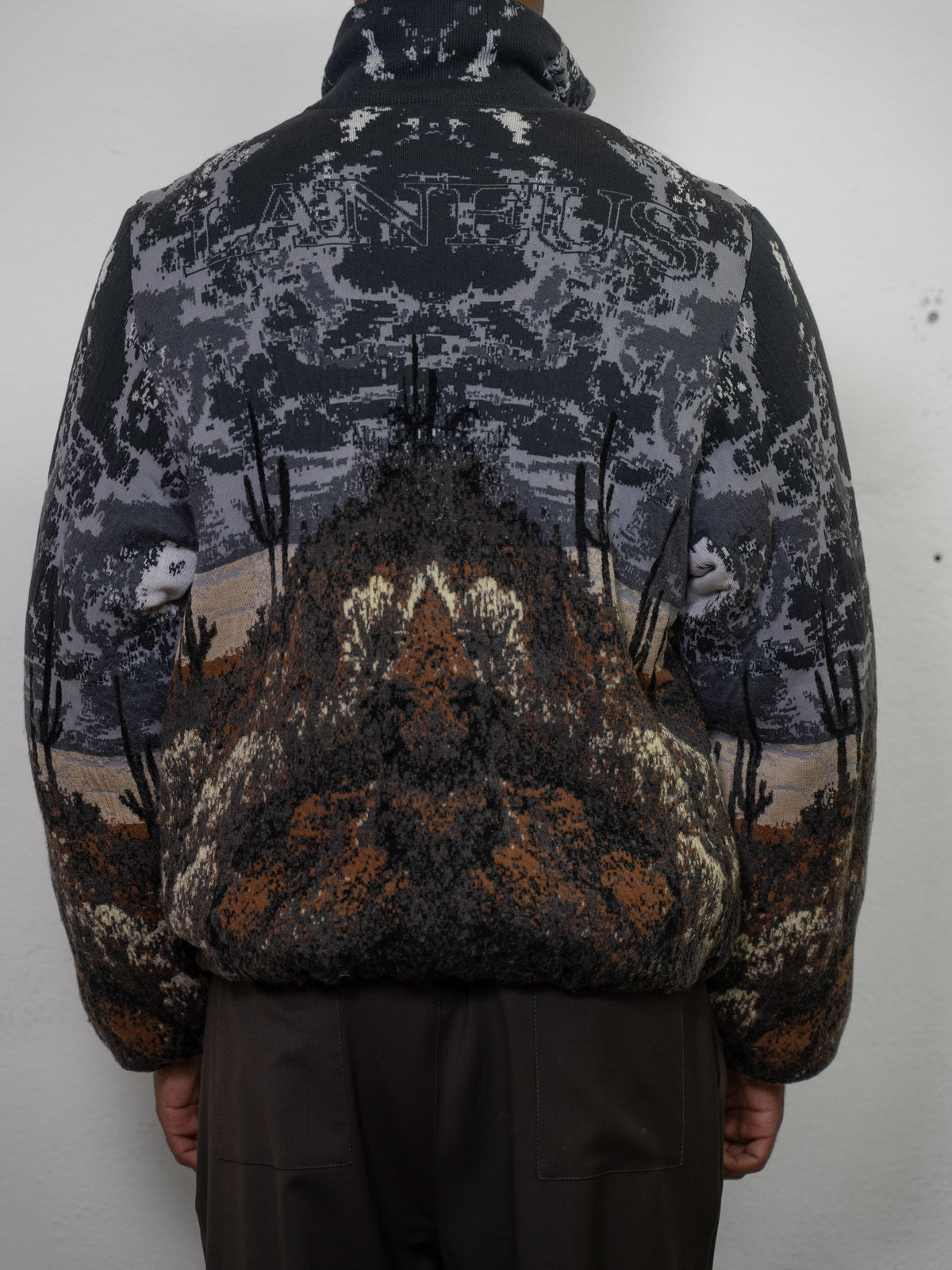 DESERT JACQUARD BOMBER