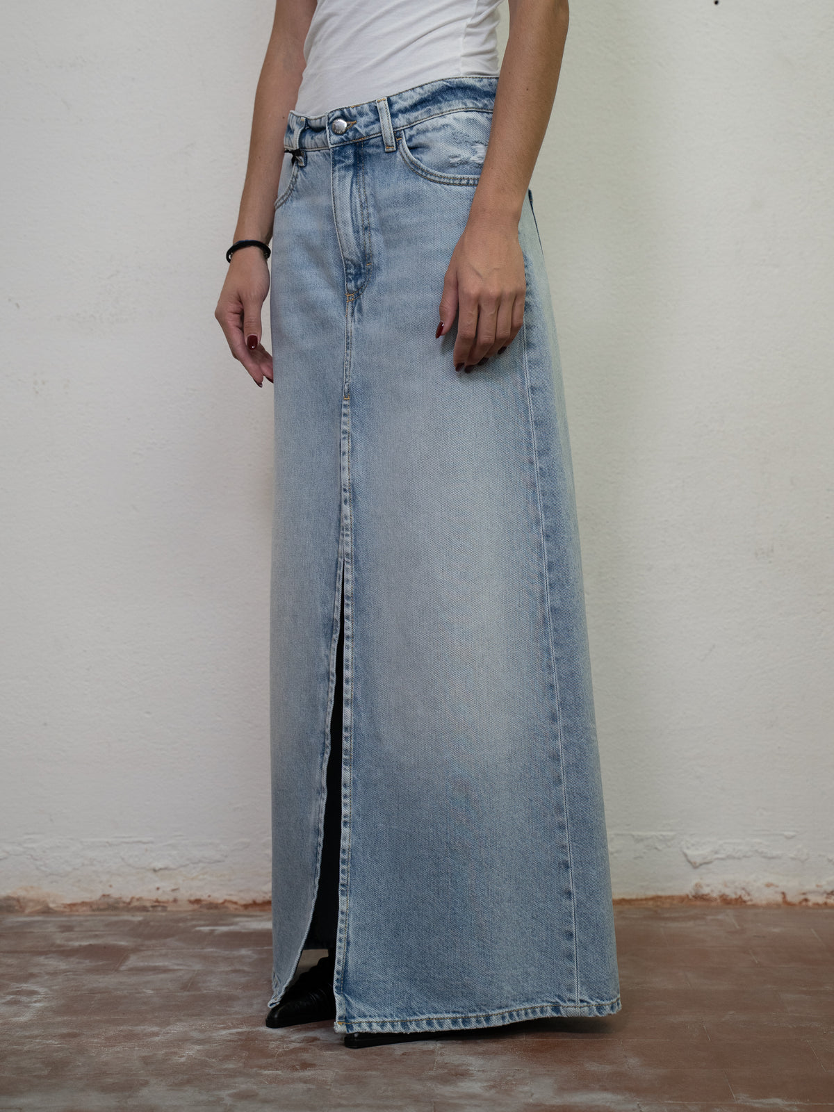 LOW WAIST DENIM SKIRT