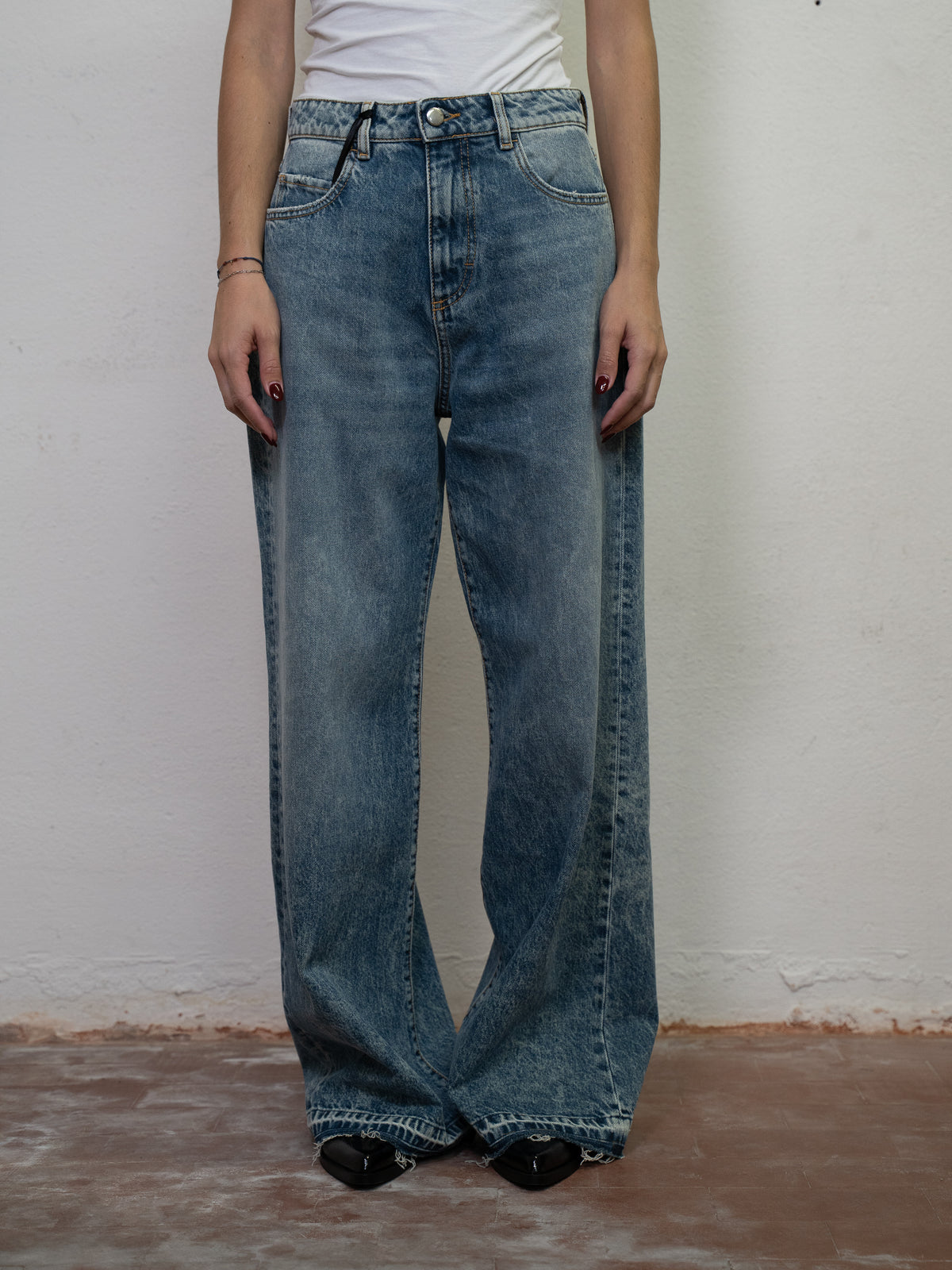 REGULAR WAIST WIDE LEG DENIM