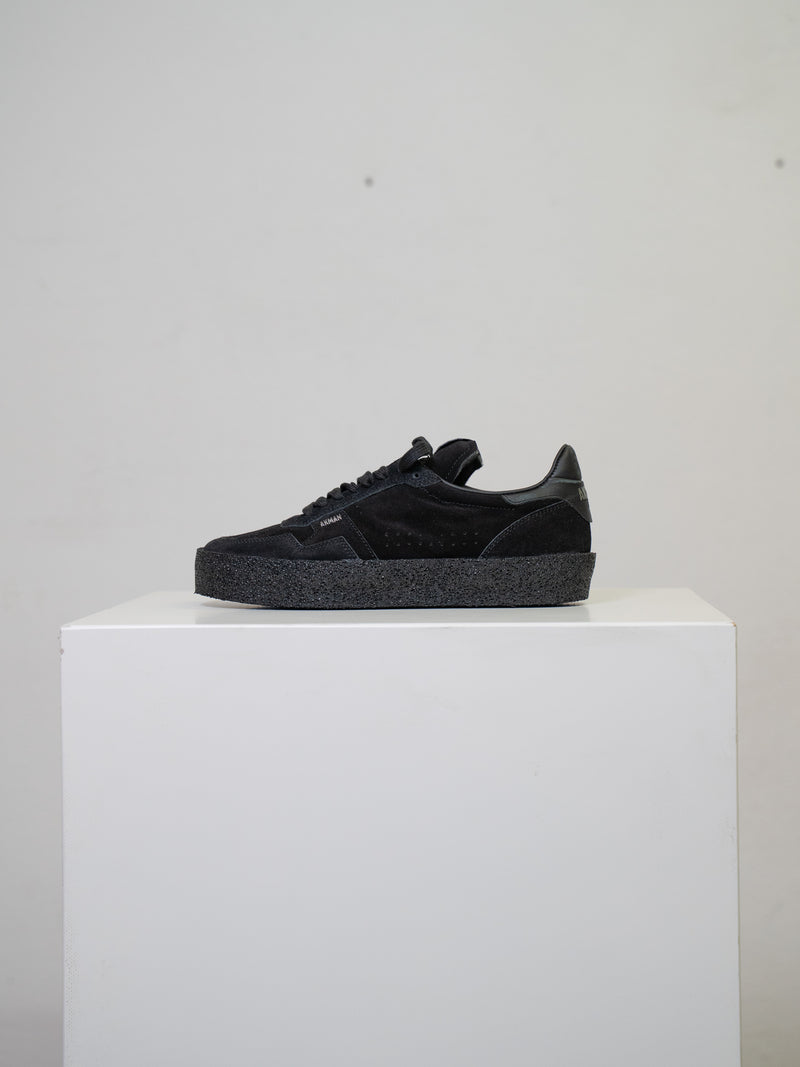 SUEDE SNEAKER
